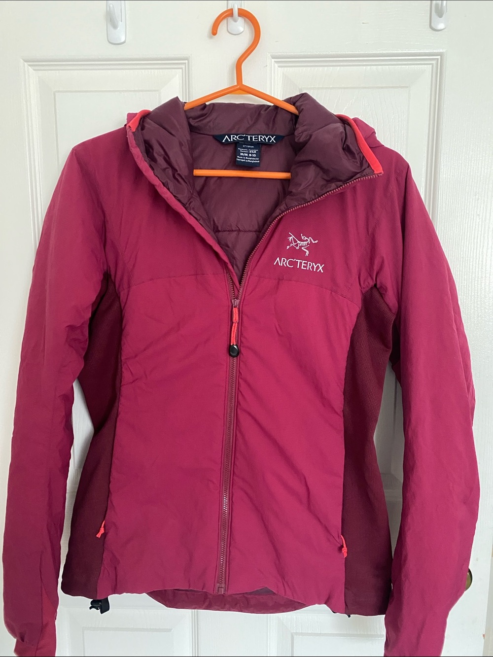 Arc'teryx Women's Raspberry and Plum Hooded Insulated Puffer Jacket